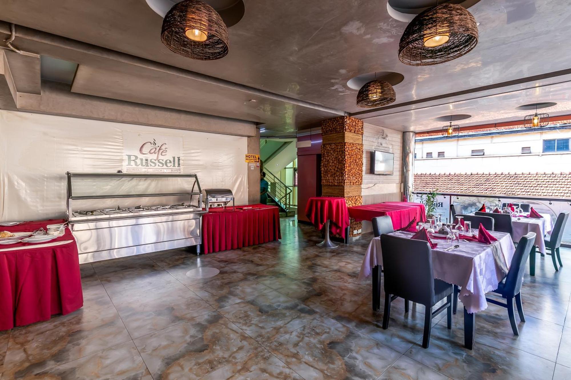 Russell Hotel Кампала Екстер'єр фото