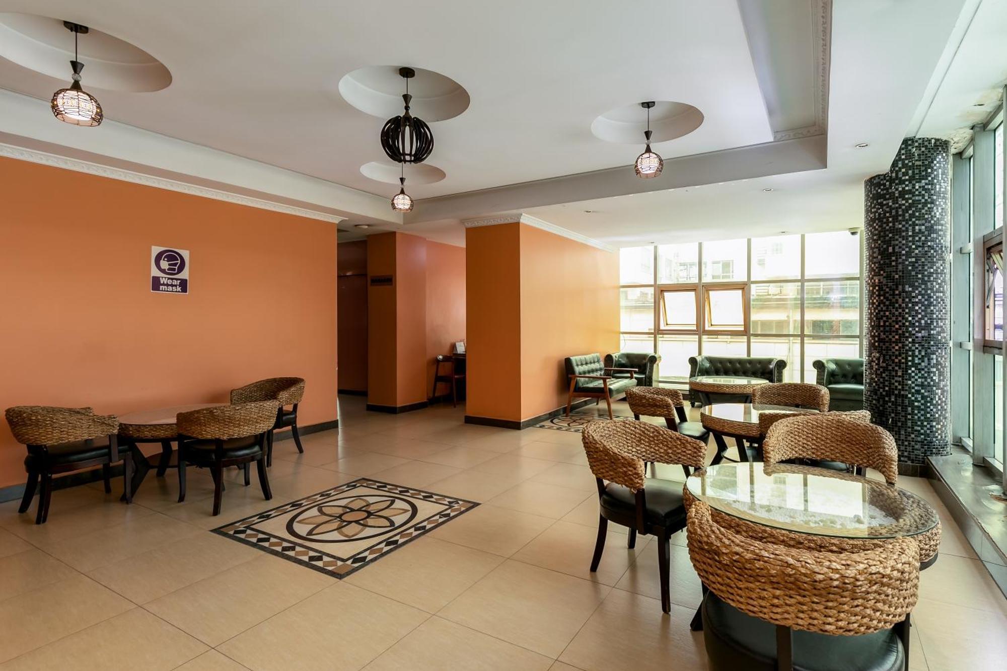 Russell Hotel Кампала Екстер'єр фото