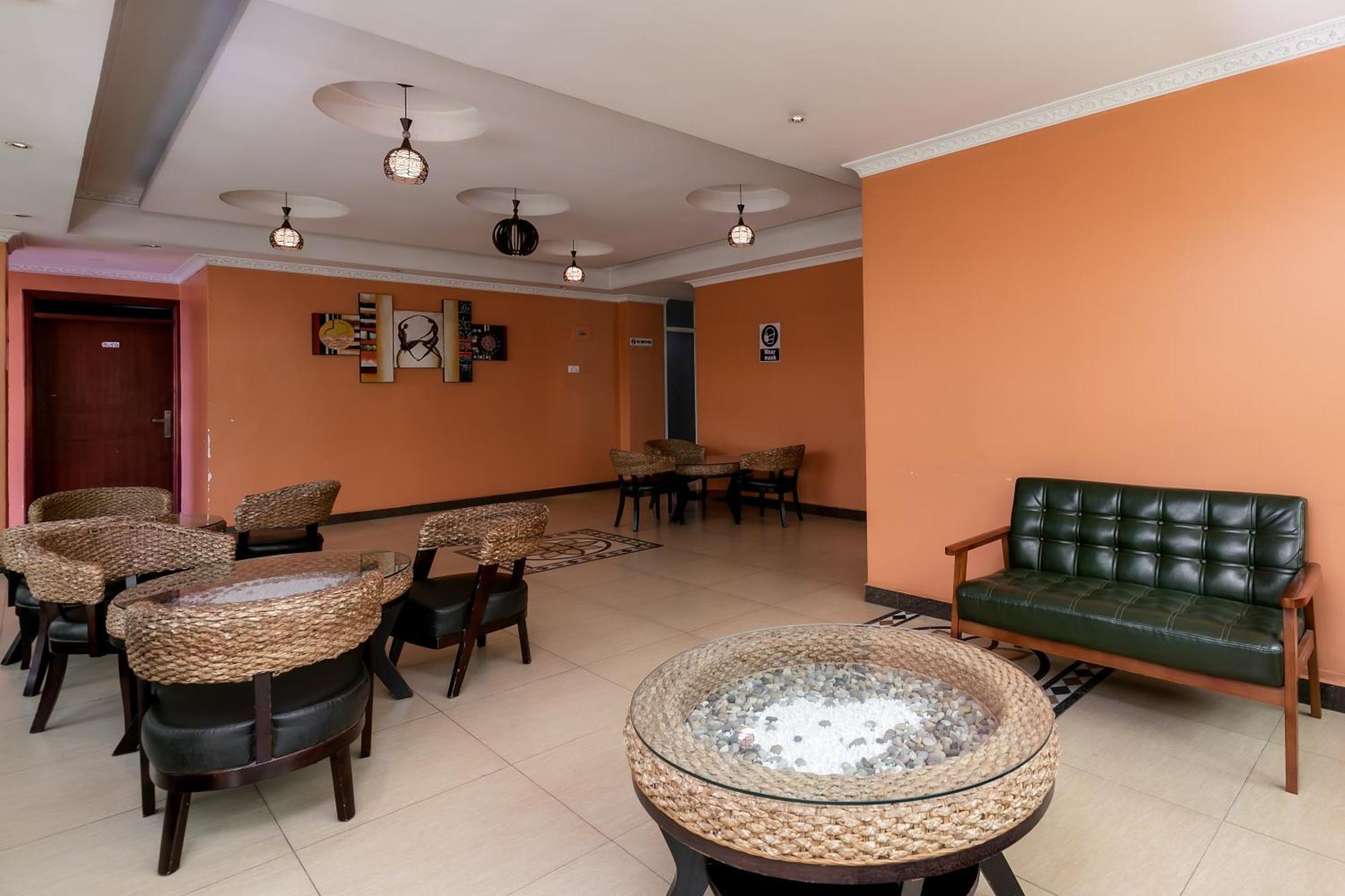Russell Hotel Кампала Екстер'єр фото