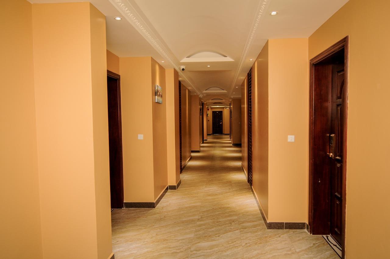 Russell Hotel Кампала Екстер'єр фото
