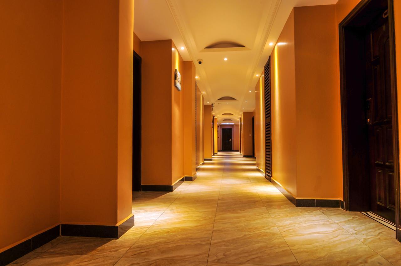 Russell Hotel Кампала Екстер'єр фото