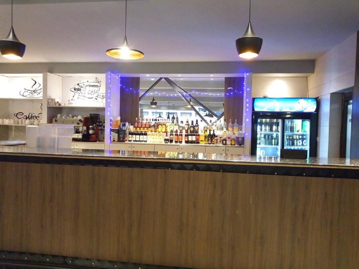 Russell Hotel Кампала Екстер'єр фото