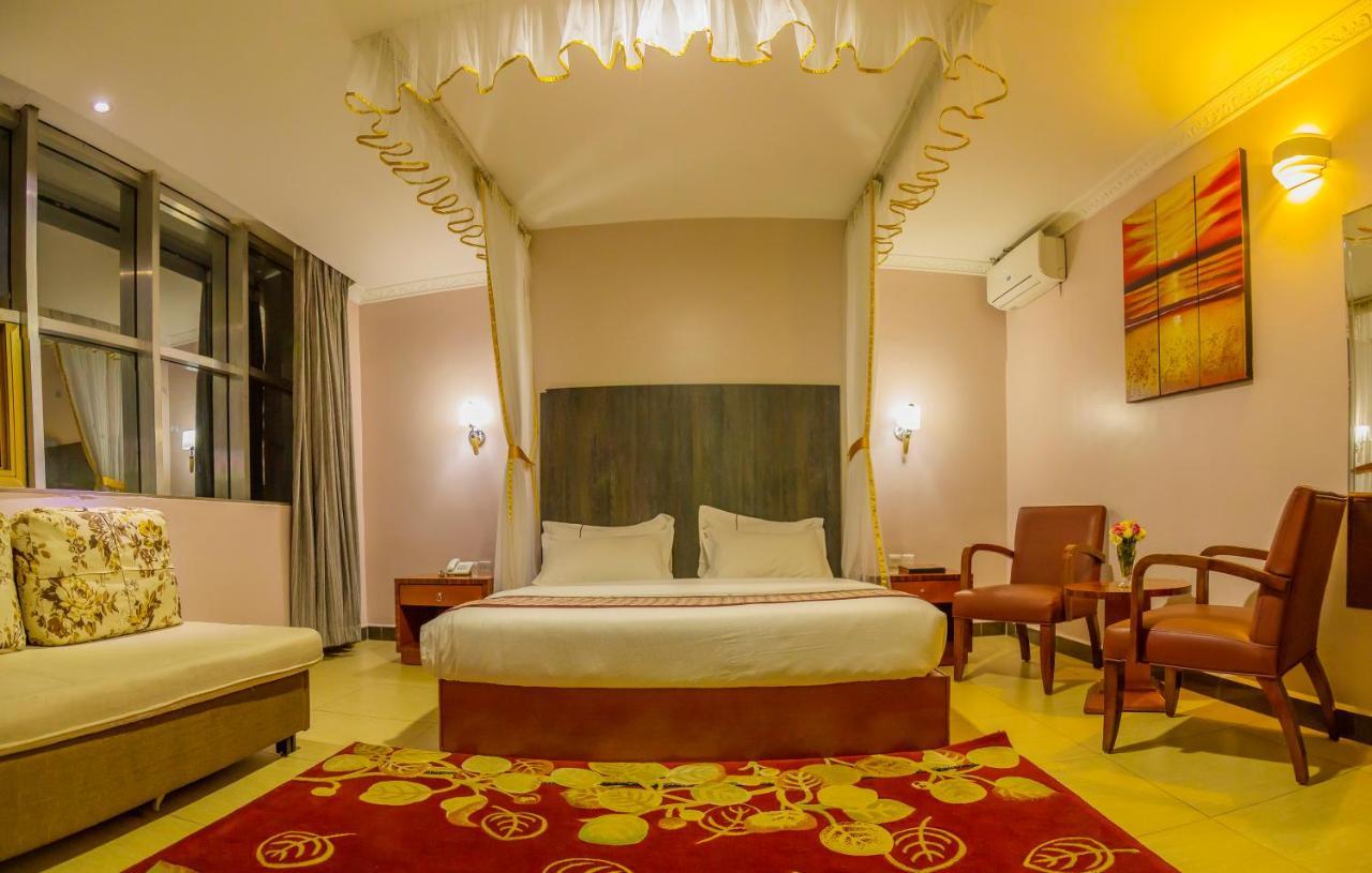 Russell Hotel Кампала Екстер'єр фото